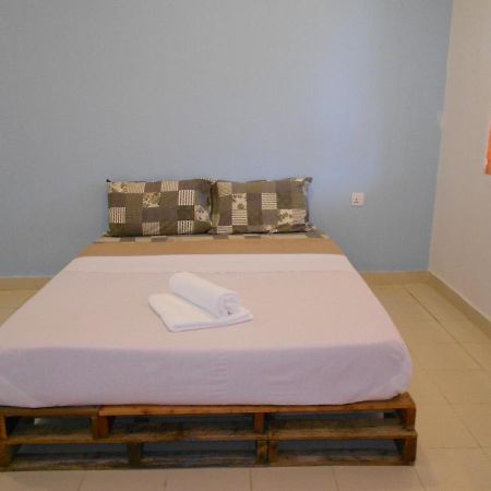 Perintis Motel Cenang بانتايْ تْشينانغ المظهر الخارجي الصورة