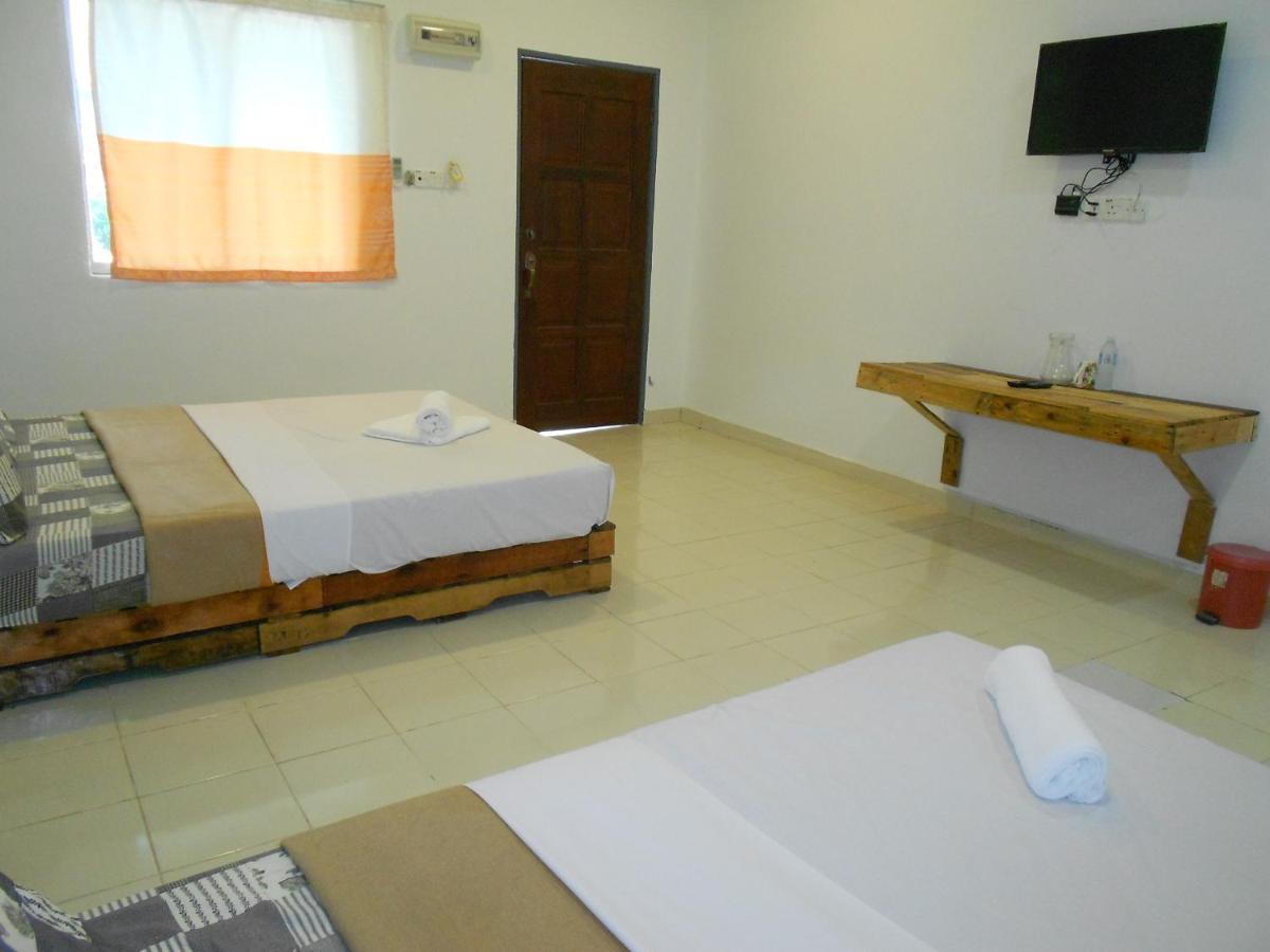 Perintis Motel Cenang بانتايْ تْشينانغ المظهر الخارجي الصورة