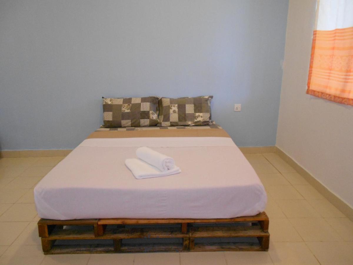 Perintis Motel Cenang بانتايْ تْشينانغ المظهر الخارجي الصورة