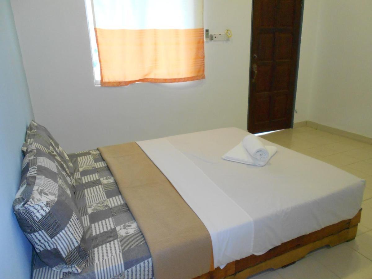 Perintis Motel Cenang بانتايْ تْشينانغ المظهر الخارجي الصورة